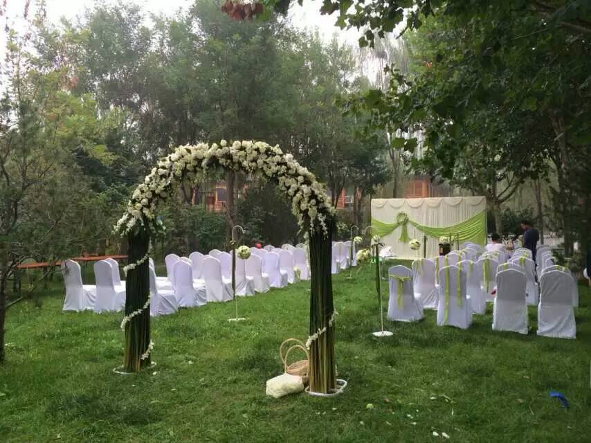 草坪婚礼