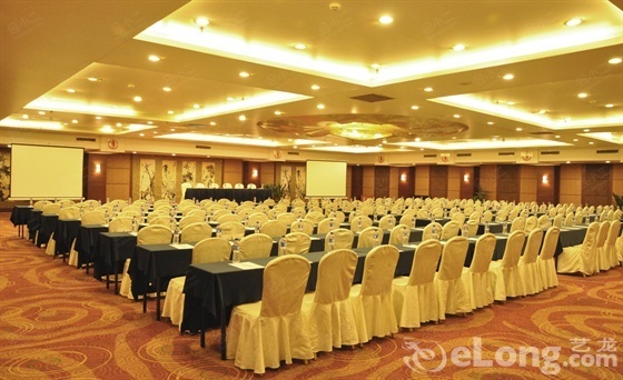 北京能容纳300-500人的五星级会议酒店推荐