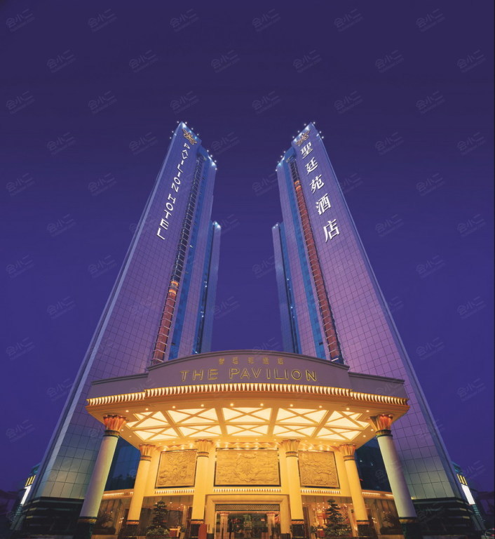 深圳中洲圣廷苑酒店
