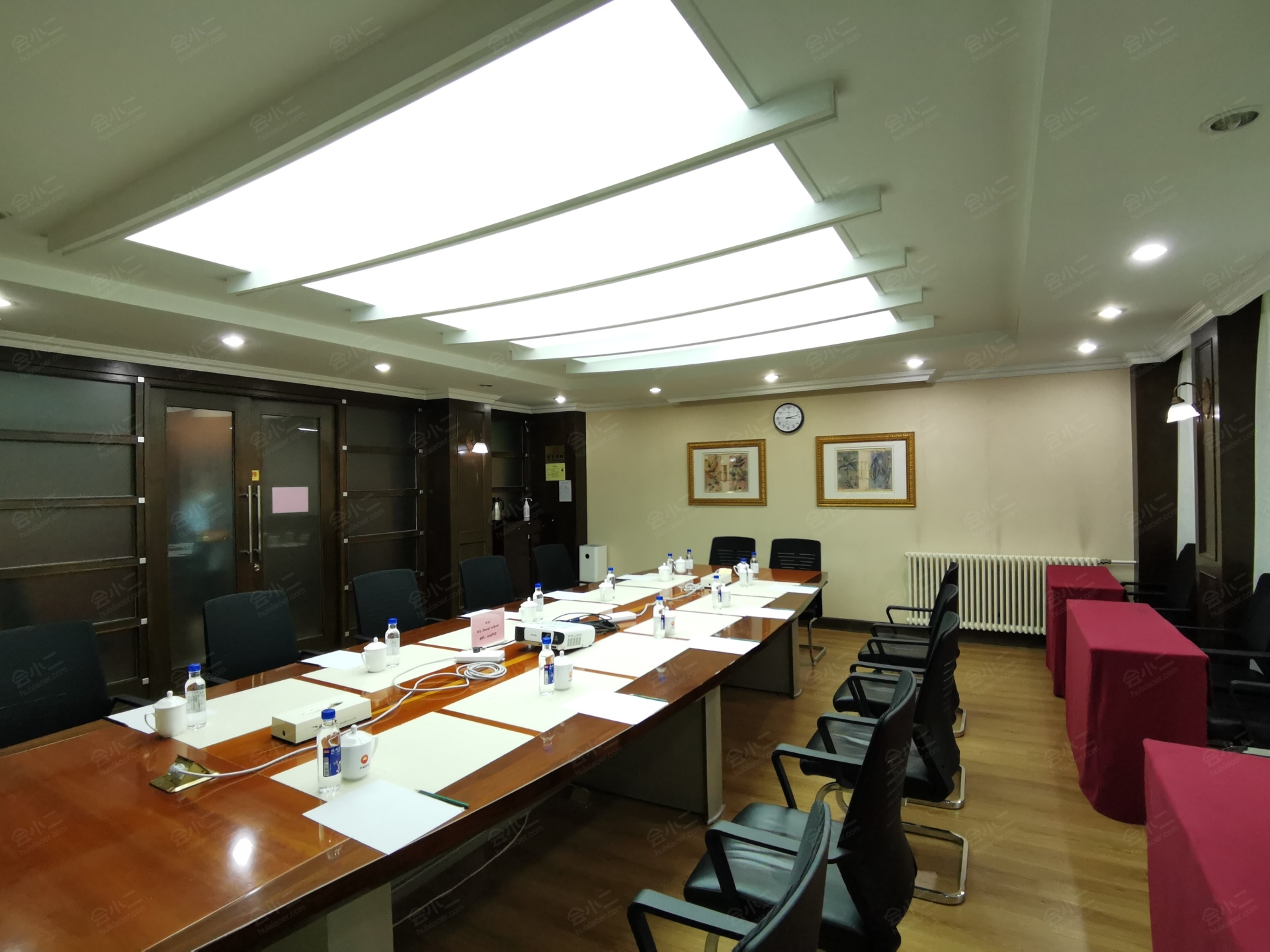 北京中油宾馆7号会议室详情