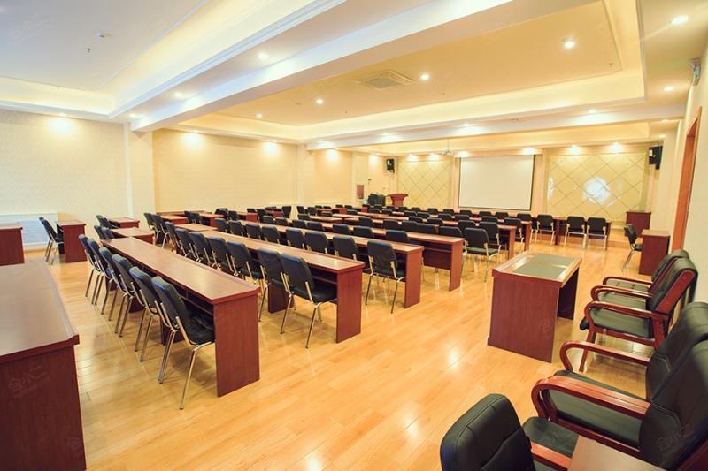 北京中础宾馆200人会议室详情