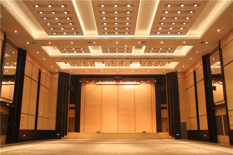 上海华凯华美达广场酒店