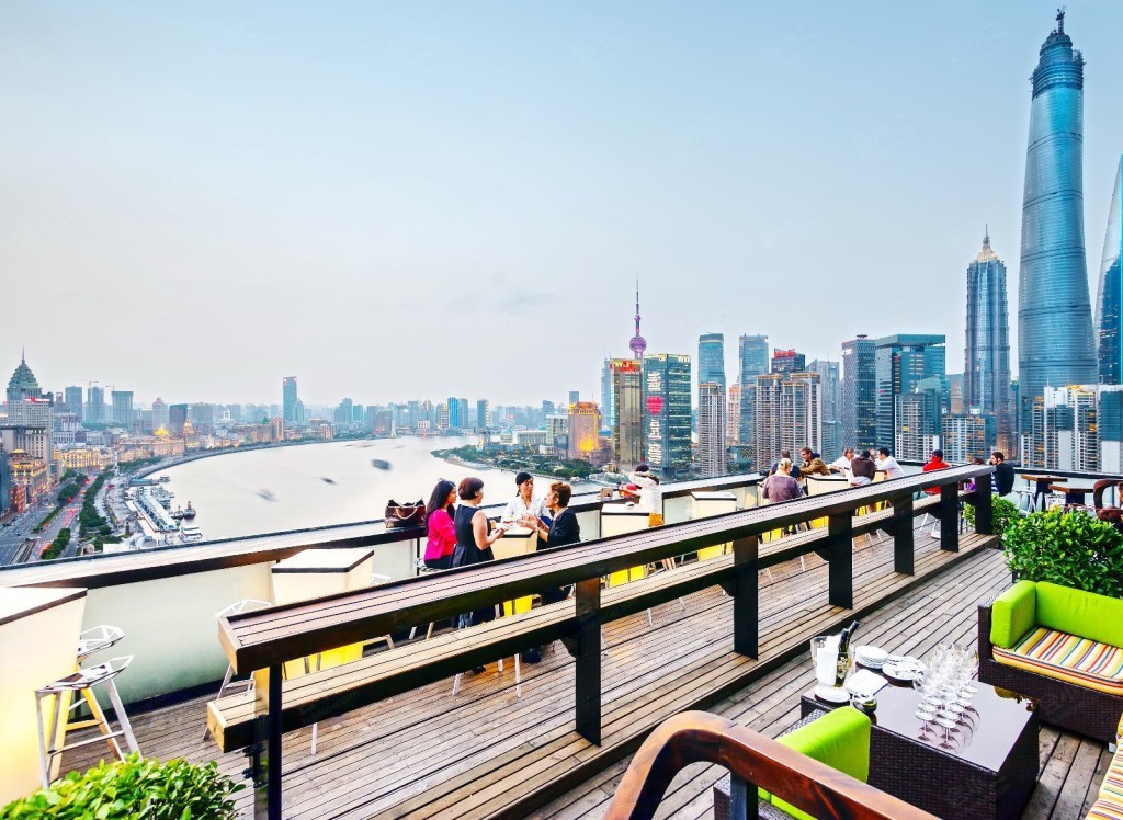 上海外滩英迪格酒店恰酒吧景观露台详情