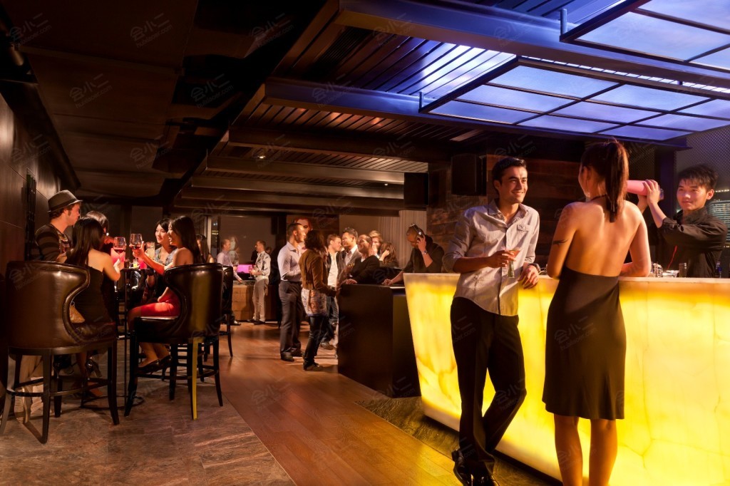 上海外滩英迪格酒店恰酒吧详情
