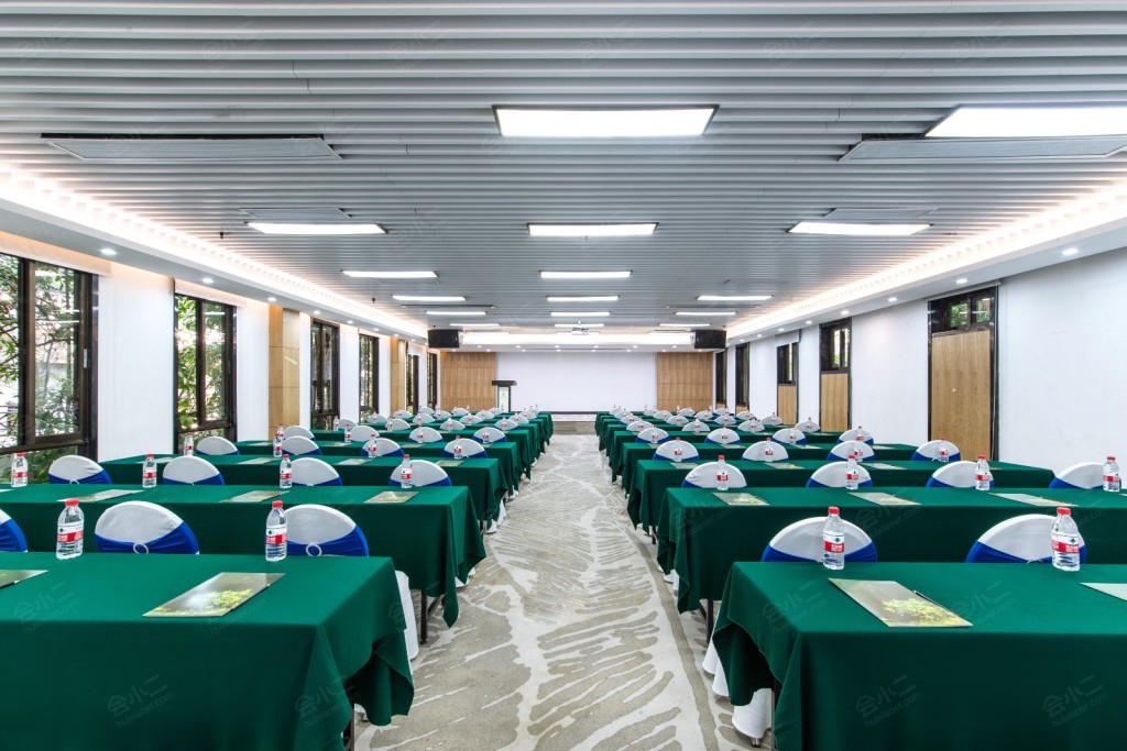 深圳青青世界酒店