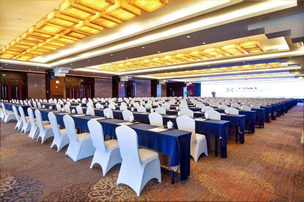 平面图会议场地>南湖国宴厅电话:400-991-2828