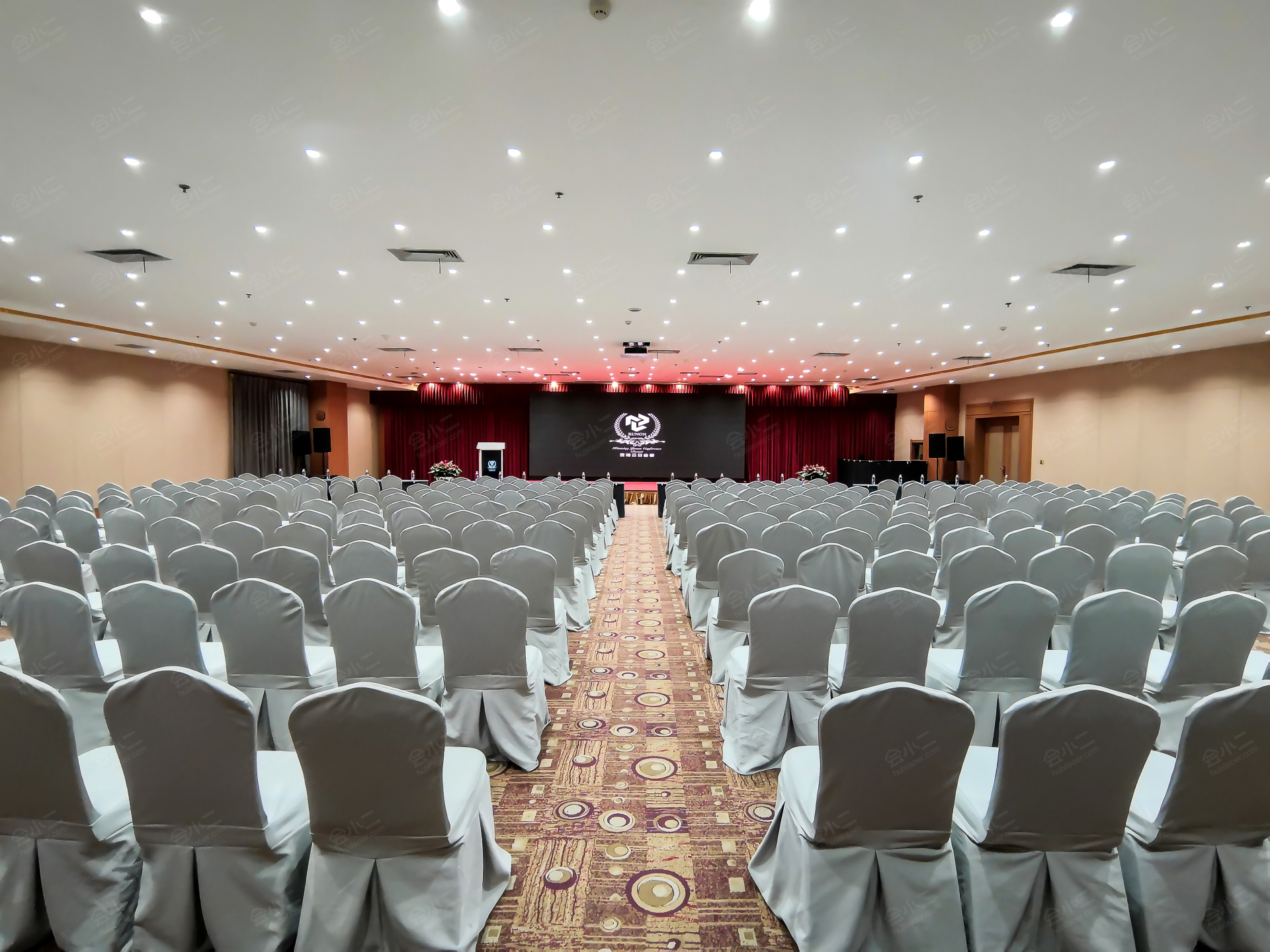 昆明云安会都酒店云安会堂四楼2号厅详情