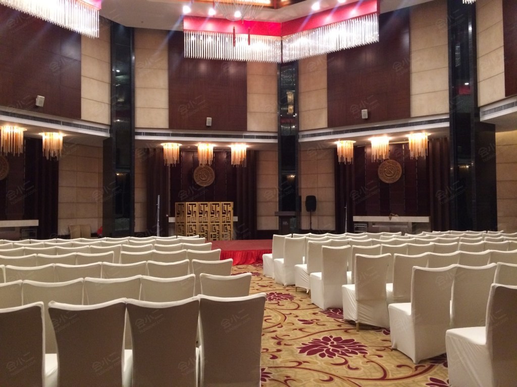 山东泰安宝龙艺珺酒店