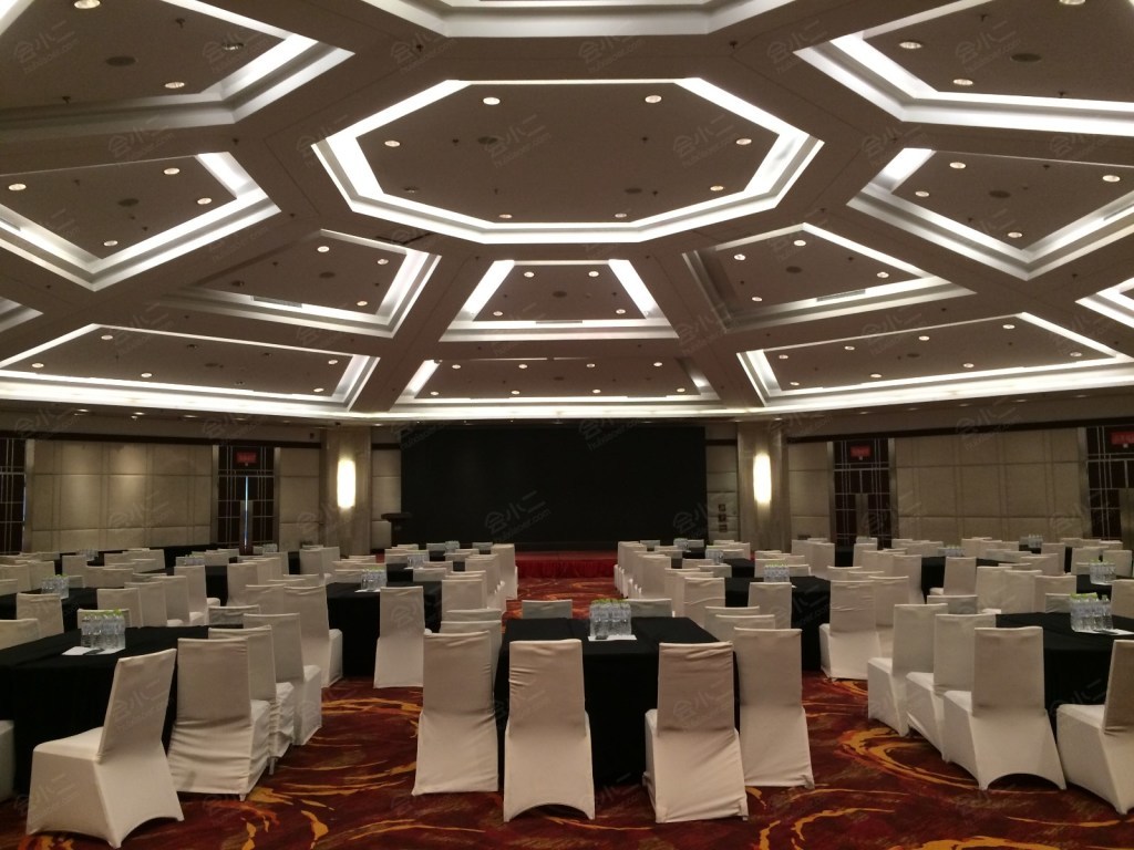 山东泰安宝龙艺珺酒店