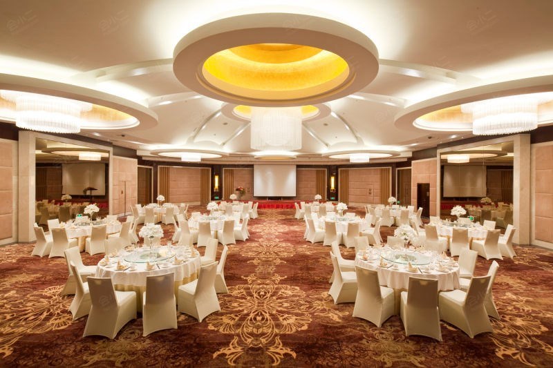 山东泰安宝龙艺珺酒店