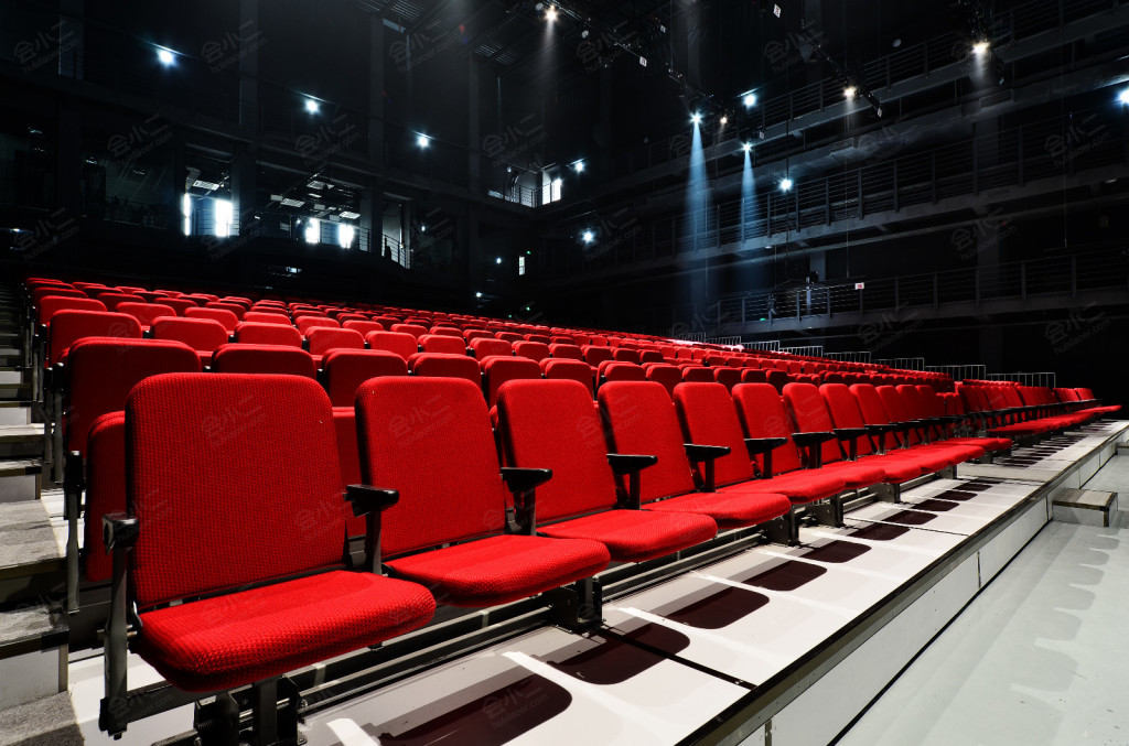 东郊记忆演艺中心详情