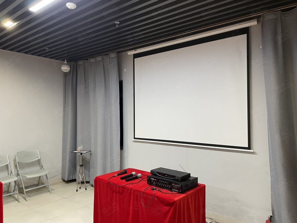 丽枫酒店(广州天河岗顶地铁站店)会议室详情