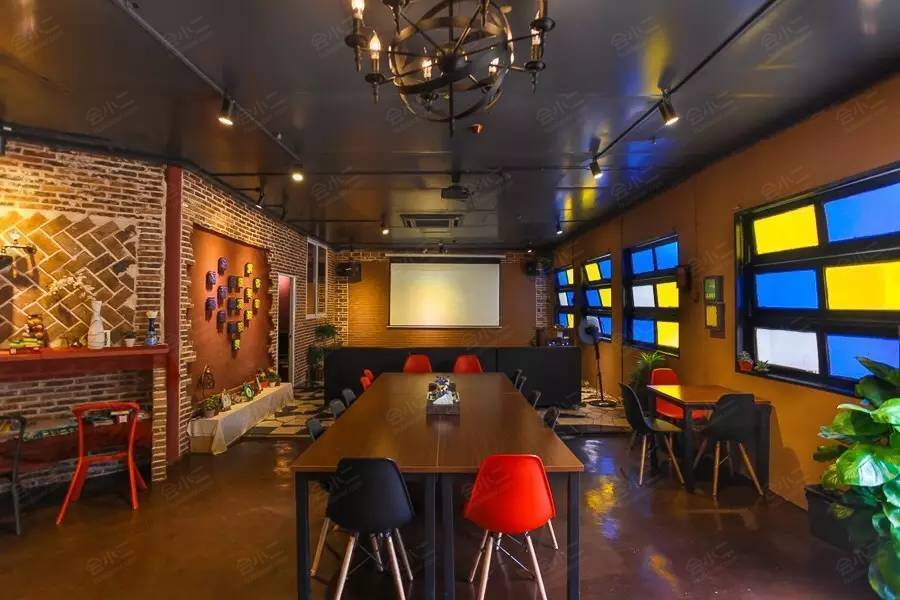 白梧桐轰趴馆海珠店