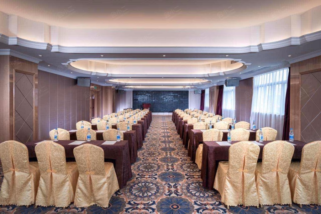 维也纳国际酒店(广州石井店)二号会议厅详情