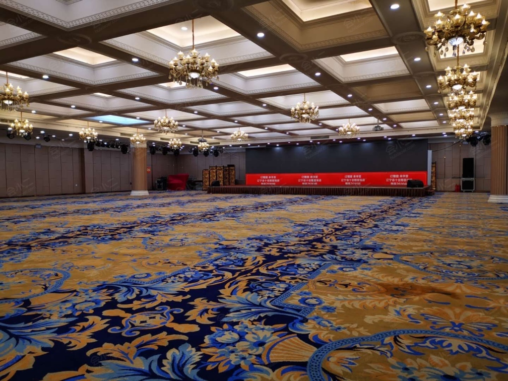 大连新华宫酒店