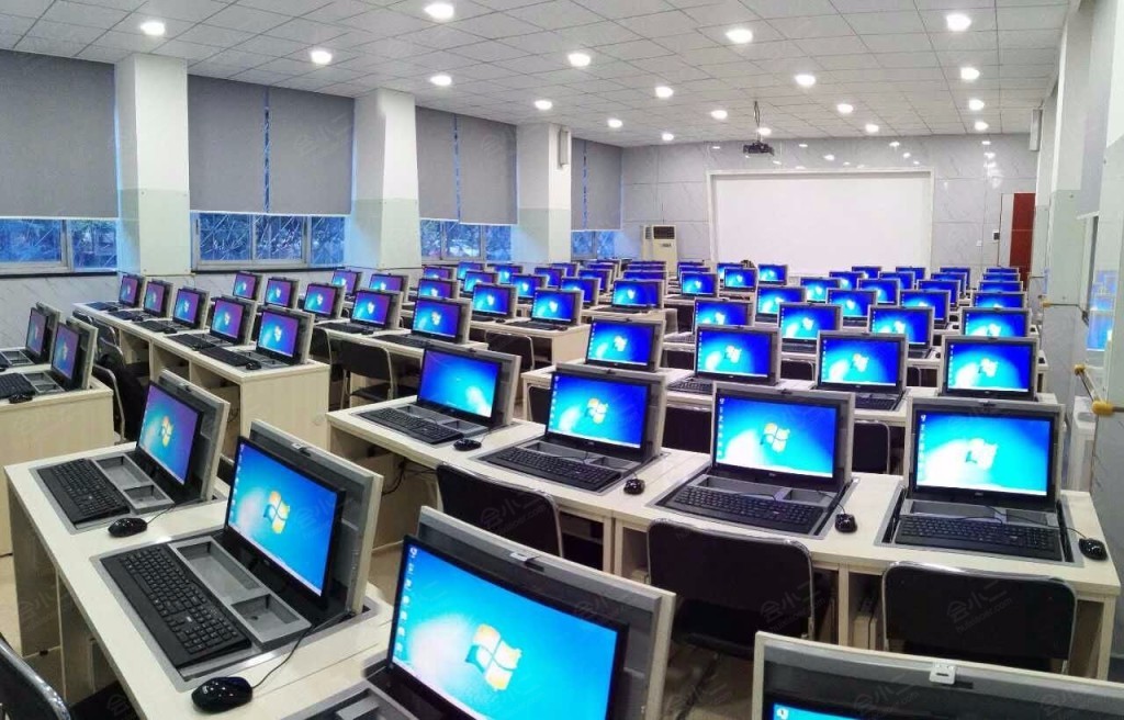 计算机房
