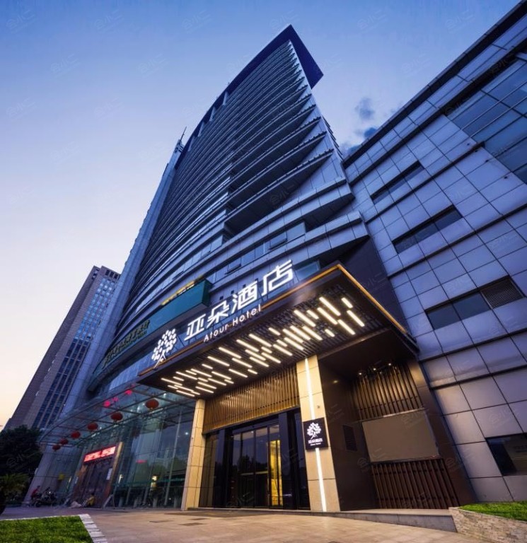 杭州萧山人民广场亚朵酒店