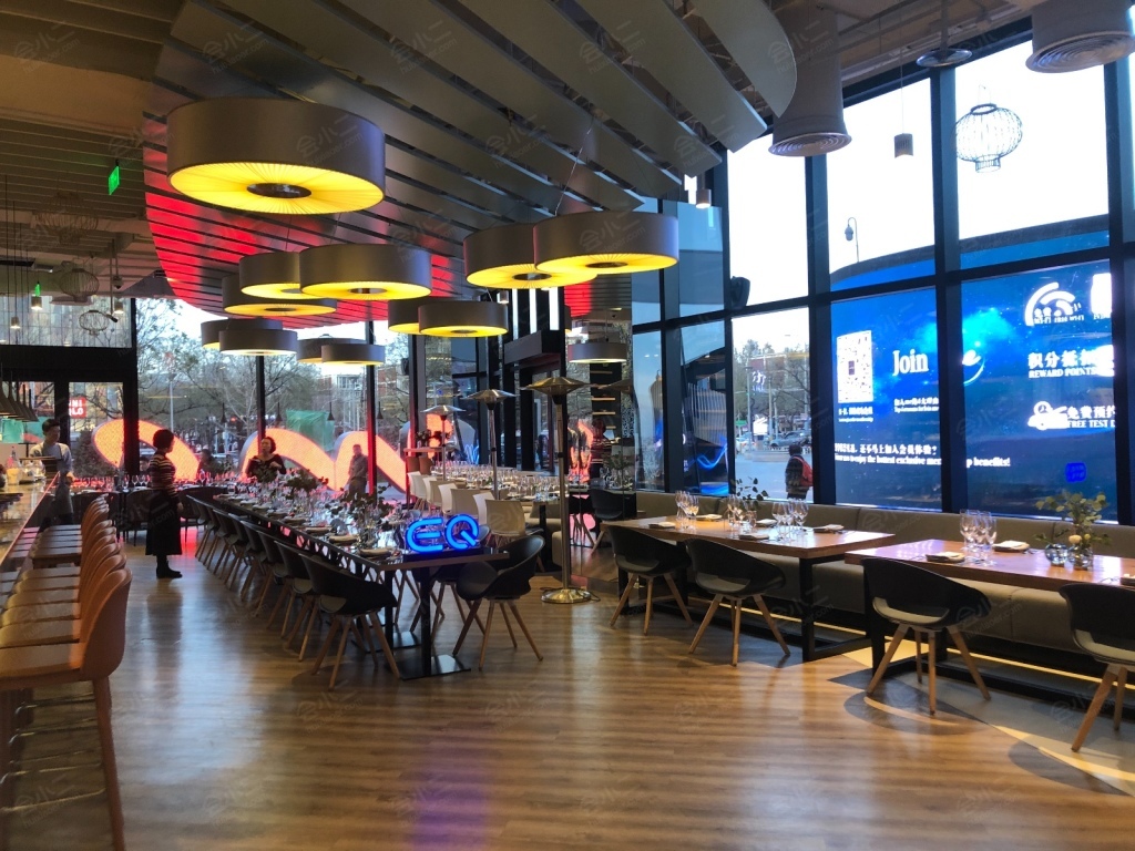 mercedes me 时尚餐厅