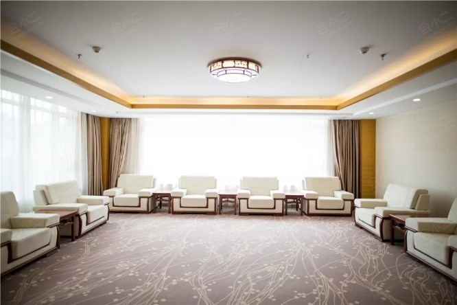 青岛明月海洋生活家酒店贵宾会议室详情