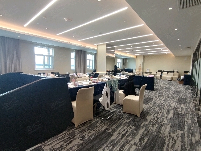 菲林酒店西安小寨省体育场地铁站店