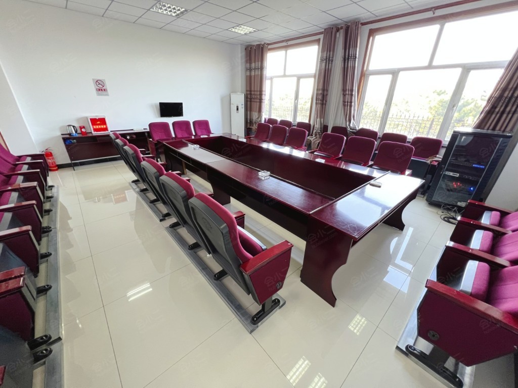 北京八达岭里炮园艺小镇民宿度假村叁会议室详情