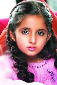 看那眼睛,看那睫毛,看那轮廓,瞬间秒杀!玛丽亚姆公主,91年生.