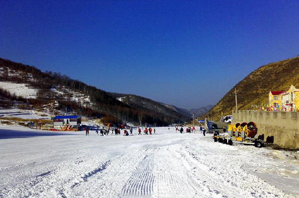 无滑雪不过冬北京周边近郊10大滑雪场一览
